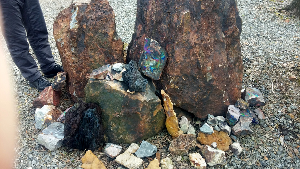2016년 1월 해외지질답사 - 아케시 광산의 광석